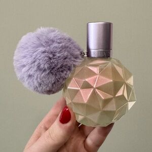 Ariana Grande Moonlight